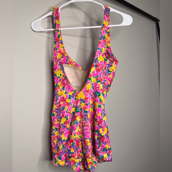 Roxanne Vintage 60s/70s Beautiful Swimsuit - Picture 11 of 15